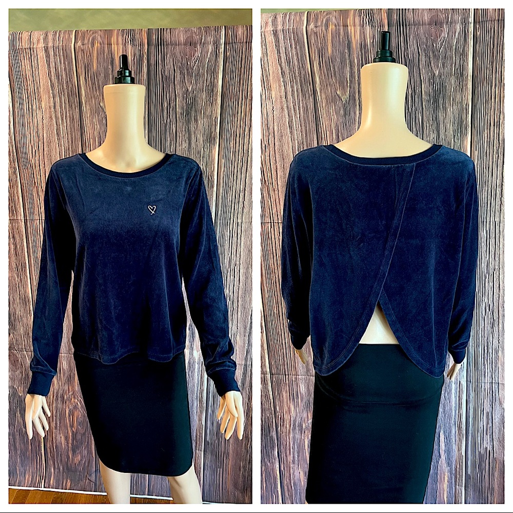 Victoria’s Secret sz medium navy blue velvet workout athletic sweatshirt